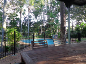 Отель Forest Lodge Apartments  Брисбен